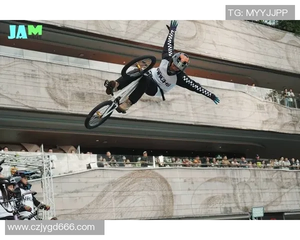 深圳极限运动队引领运动潮流揭秘最新极限运动战术TOP10